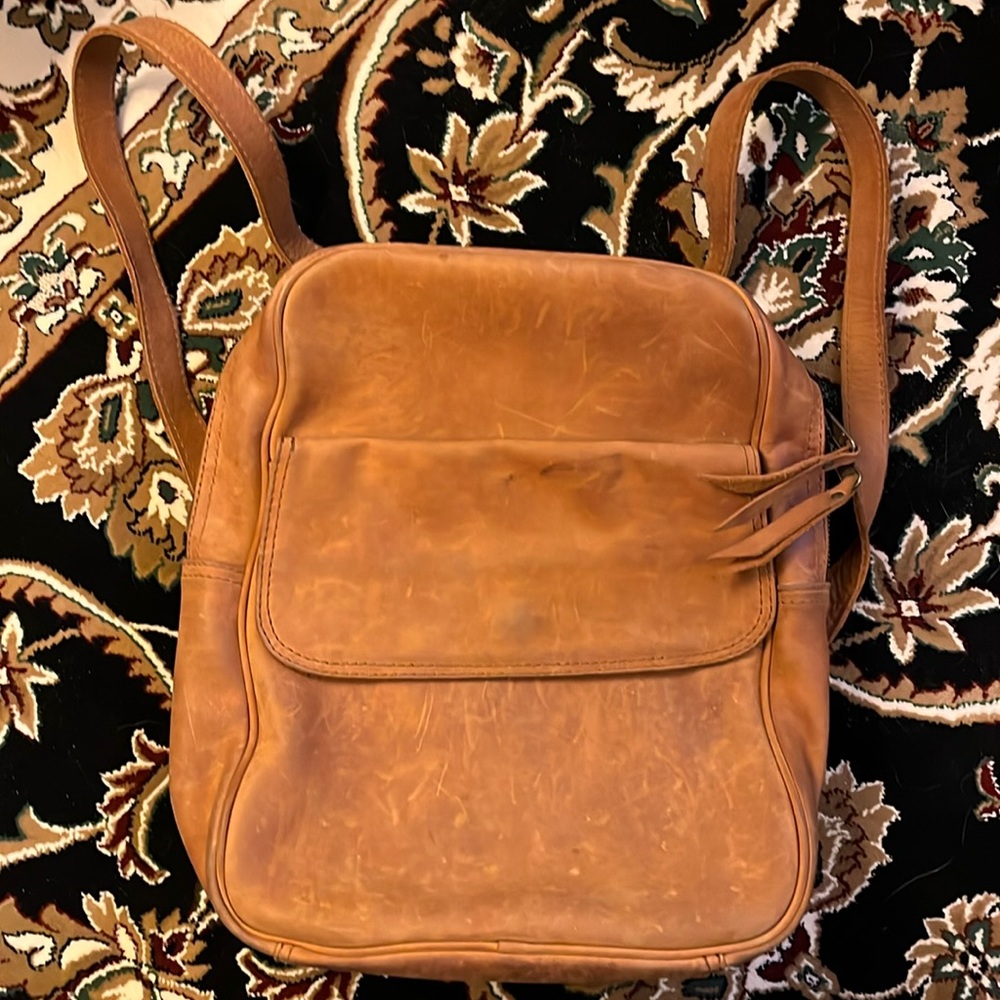 Genuine Cow Leather Backpack (Made in Vietnam).